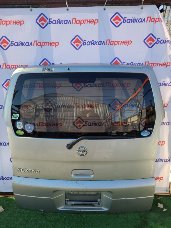 Дверь 5-я Nissan Serena TNC24 QR20DE 2003