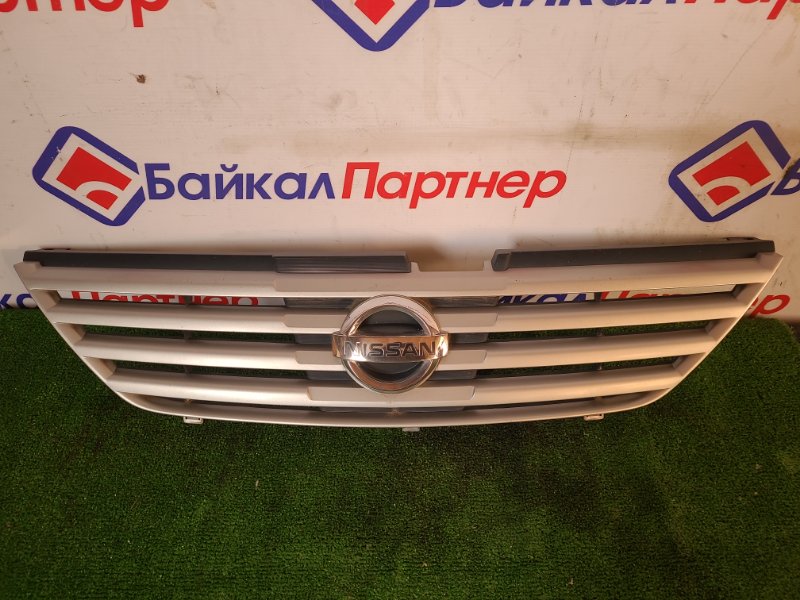 Решетка радиатора Nissan Serena TC24 QR20DE 2005