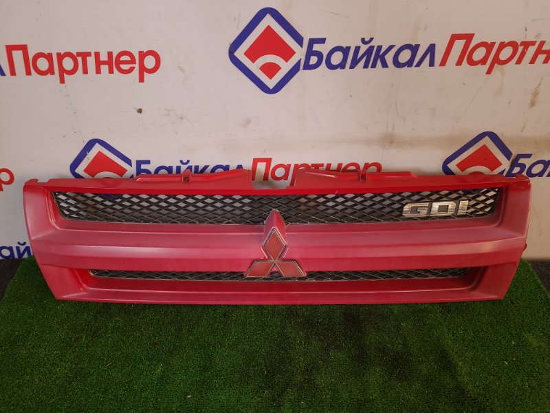 Решетка радиатора Mitsubishi Pajero Io H66W 4G93 1998