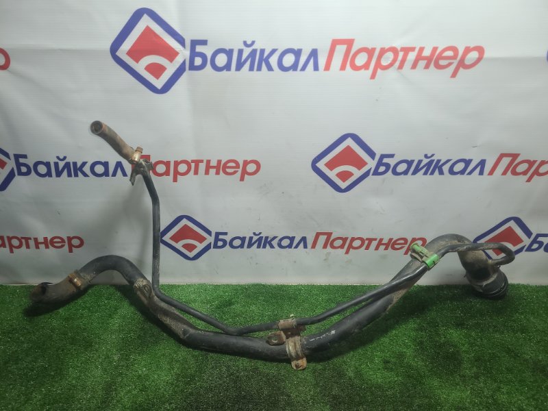 Горловина топливного бака Toyota Corolla Spacio NZE121N 1NZ-FE 2005