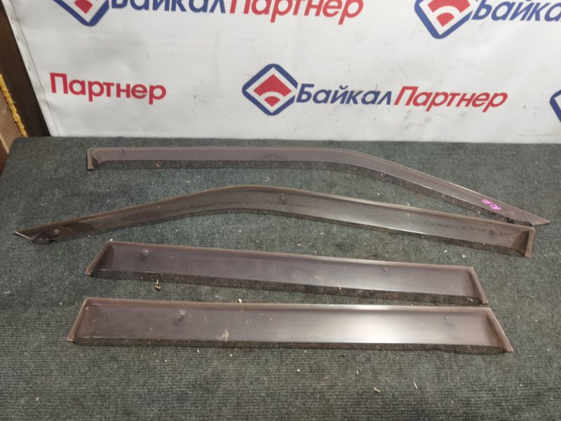 Ветровики комплект Mazda Demio DW3W B3