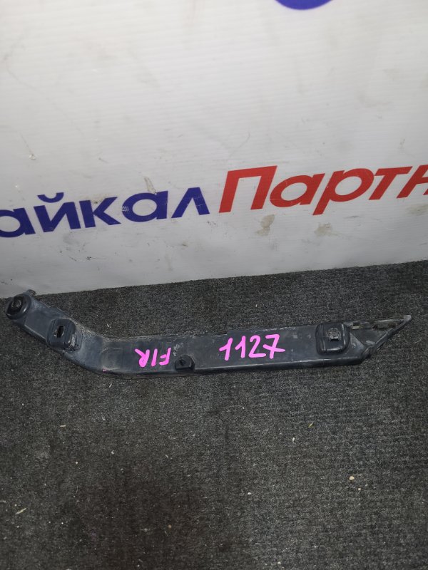 Кронштейн бампера Toyota Corolla Spacio NZE121 1NZ-FE 2003 передний правый