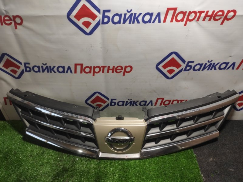 Решетка радиатора Nissan Tiida C11 HR15DE 2012