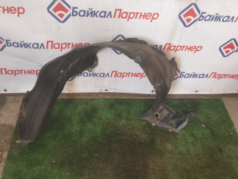 Подкрылок Nissan Primera QP12 QG18DE 2002 передний правый 4911