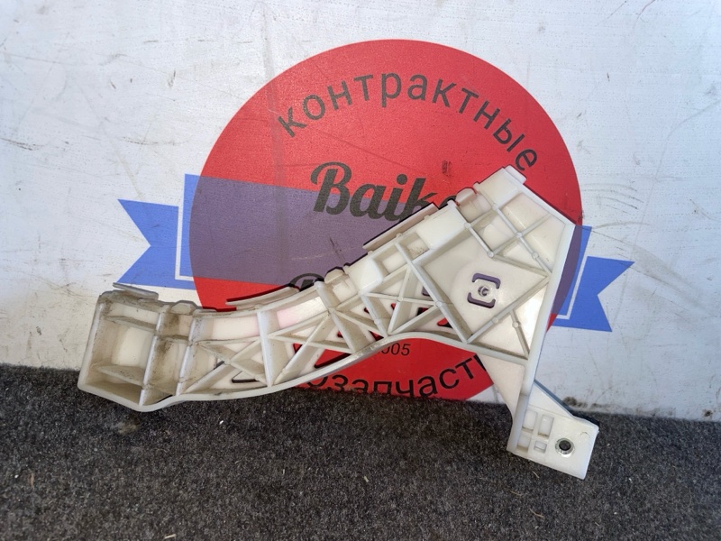 Кронштейн бампера Mazda Axela BK5P ZY 2006 передний правый