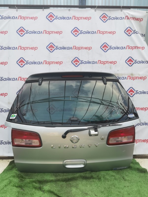 Дверь 5-я NISSAN LIBERTY RM12 QR20DE 2001 (б/у)