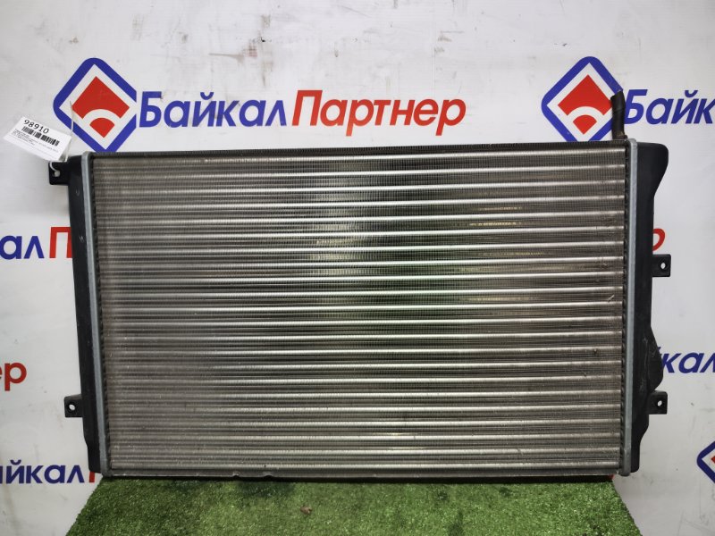 Радиатор ДВС VOLKSWAGEN PASSAT 3CCAX CAXA 2012 (б/у)