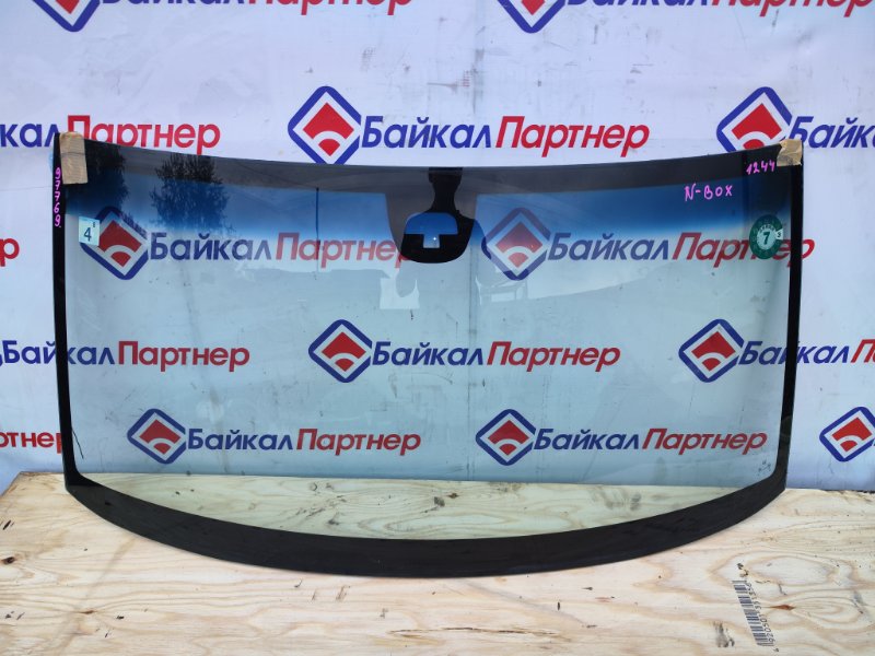 Стекло лобовое HONDA N-BOX JF2 S07A 2014 D106 (б/у)