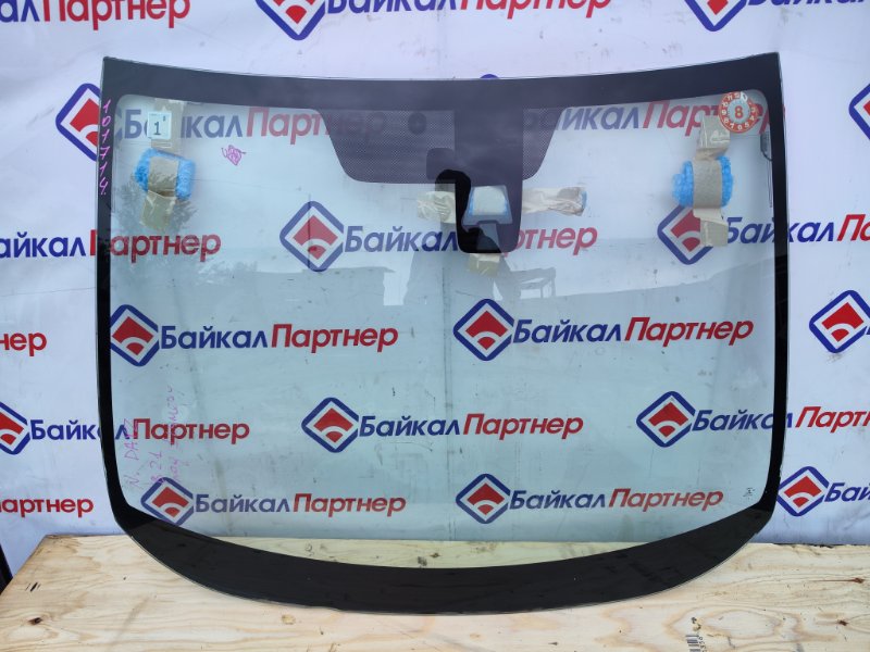 Стекло лобовое NISSAN DAYZ B21W 3B20 2017 (б/у)