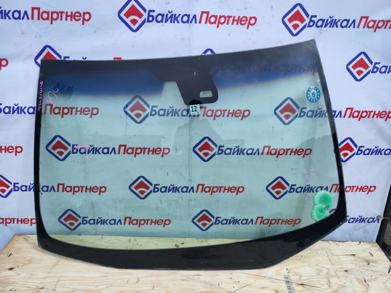 Стекло лобовое HONDA INSPIRE UC1 J30A 2005 (б/у)