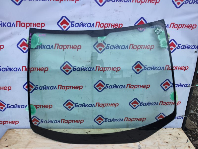 Стекло лобовое TOYOTA IPSUM ACM21W 2AZ-FE 2004 (б/у)