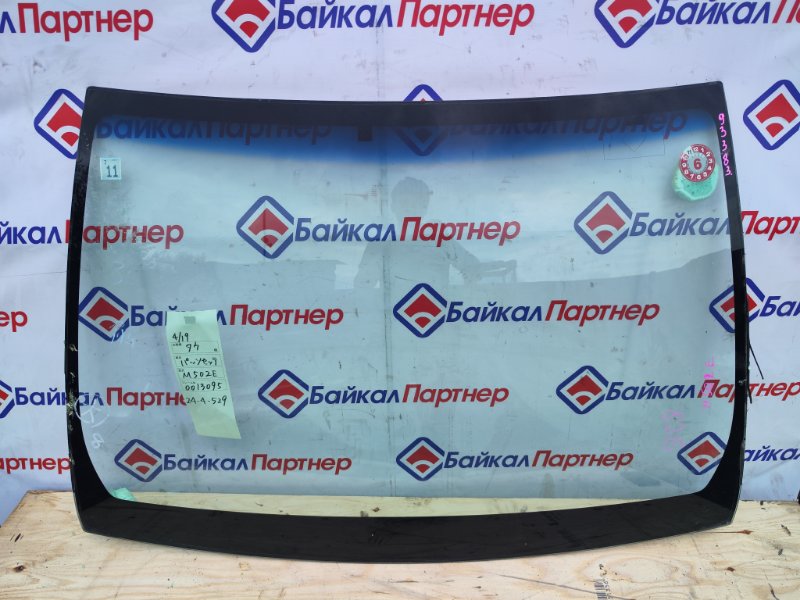 Стекло лобовое TOYOTA PASSO SETTE M502E 3SZ-VE 2009 (б/у)