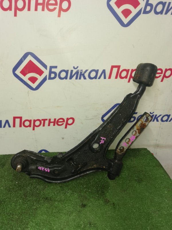 Рычаг NISSAN LIBERTY RM12 QR20DE 2001 передний правый (б/у)