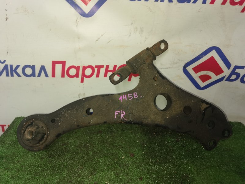 Рычаг TOYOTA WINDOM MCV30 1MZ-FE 2001 передний правый (б/у)