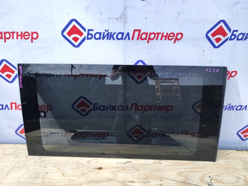 Стекло собачника HONDA STEPWGN RF4 K20A 2004 заднее левое (б/у)