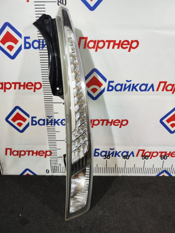 Стоп DAIHATSU MOVE LA110S KF задний правый 220-51094 (б/у)