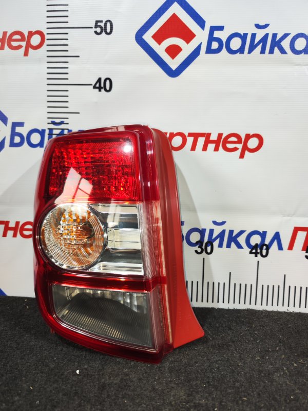 Стоп TOYOTA IST NCP110 1NZ-FE 2009 задний левый 52-177 (б/у)