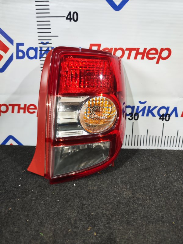 Стоп TOYOTA IST NCP110 1NZ-FE 2009 задний правый 52-177 (б/у)