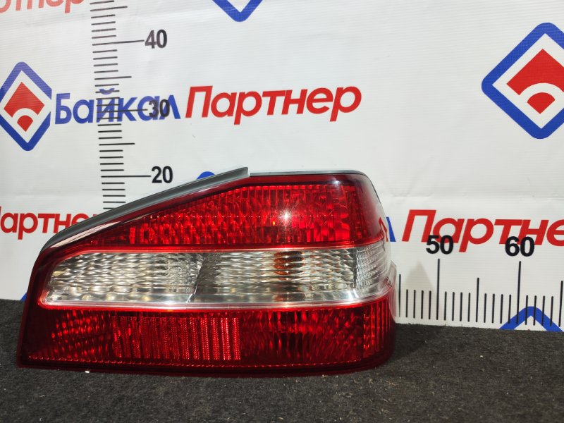 Стоп NISSAN LAUREL GNC35 RB25DE 2002 задний правый (б/у)