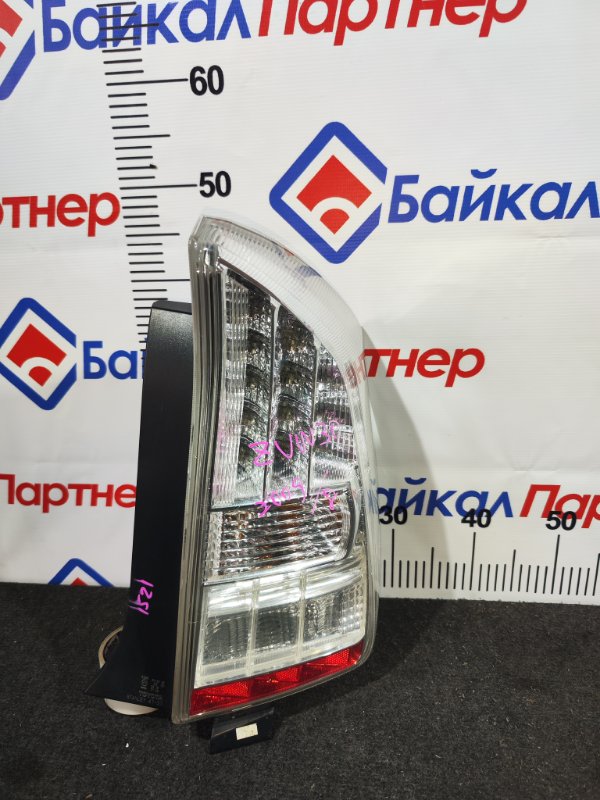Стоп TOYOTA PRIUS ZVW30 2ZR-FXE 2009 задний правый 4737 (б/у)