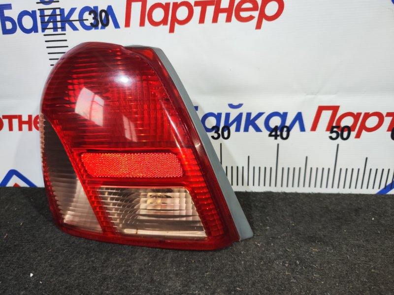 Стоп TOYOTA PLATZ NCP12 1NZ-FE 2000 задний левый 52013 (б/у)