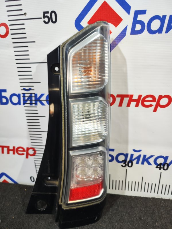 Стоп HONDA N-BOX JF2 S07A 2012 задний правый D105 (б/у)