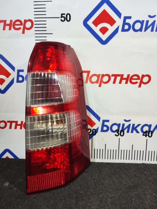 Стоп TOYOTA SUCCEED NCP59G 1NZ-FE 2010 задний правый 52-224 (б/у)