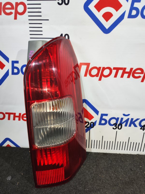 Стоп TOYOTA PROBOX NCP55V 1NZ-FE 2011 задний правый 52-078 (б/у)
