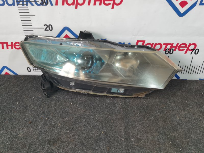 Фара HONDA INSIGHT ZE2 LDA 2011 передняя правая 100-22878 (б/у)