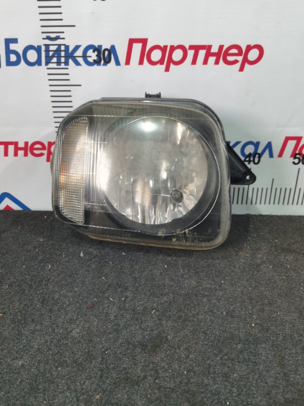 Фара SUZUKI JIMNY JB23W K6A 2014 передняя правая 100-32647 (б/у)