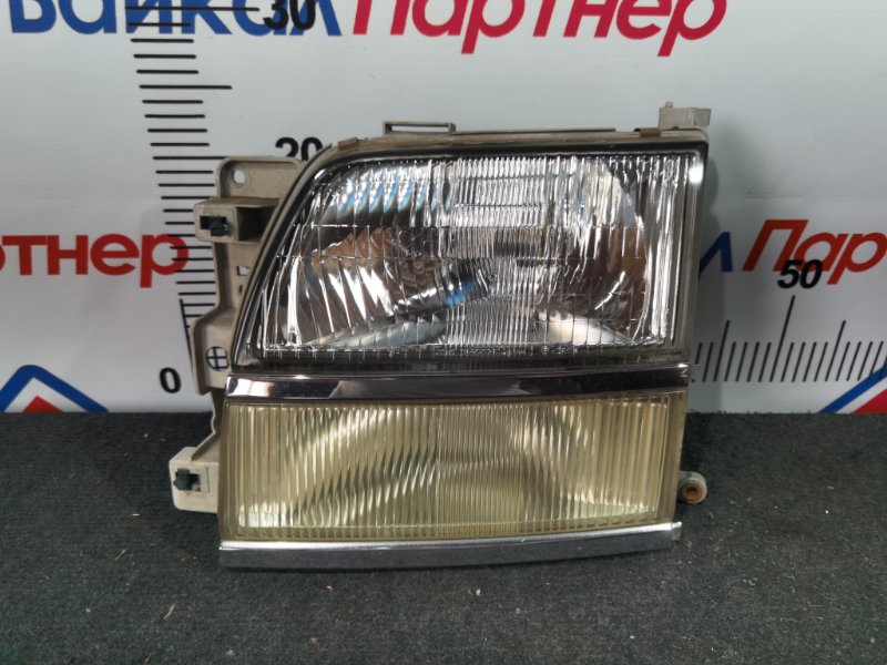 Фара NISSAN ELGRAND ALE50 VG33E 1999 передняя левая 110-24726 (б/у)