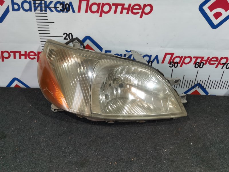 Фара TOYOTA PLATZ NCP12 1NZ-FE 2000 передняя правая 52009 (б/у)