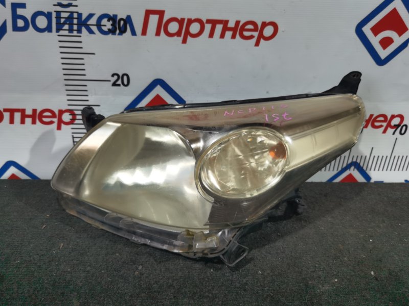 Фара TOYOTA IST NCP110 1NZ-FE 2009 передняя левая 52-174 (б/у)
