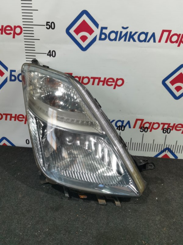 Фара TOYOTA PRIUS NHW20 1NZ-FXE 2008 передняя правая 47-24 (б/у)