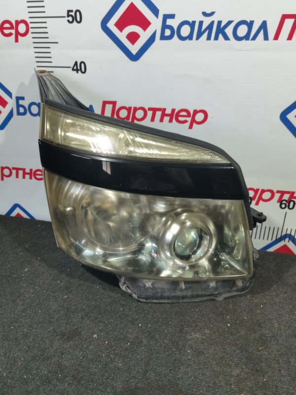 Фара TOYOTA VOXY ZRR70G 3ZR-FE 2008 передняя правая 28-203 (б/у)