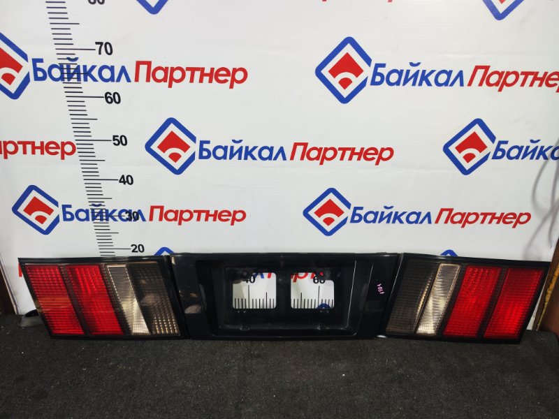 Стоп 5-й двери NISSAN BASSARA JNU30 KA24 2000 задний (б/у)