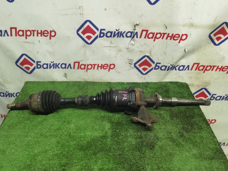 Привод NISSAN SERENA TNC24 QR20DE 2003 передний правый (б/у)