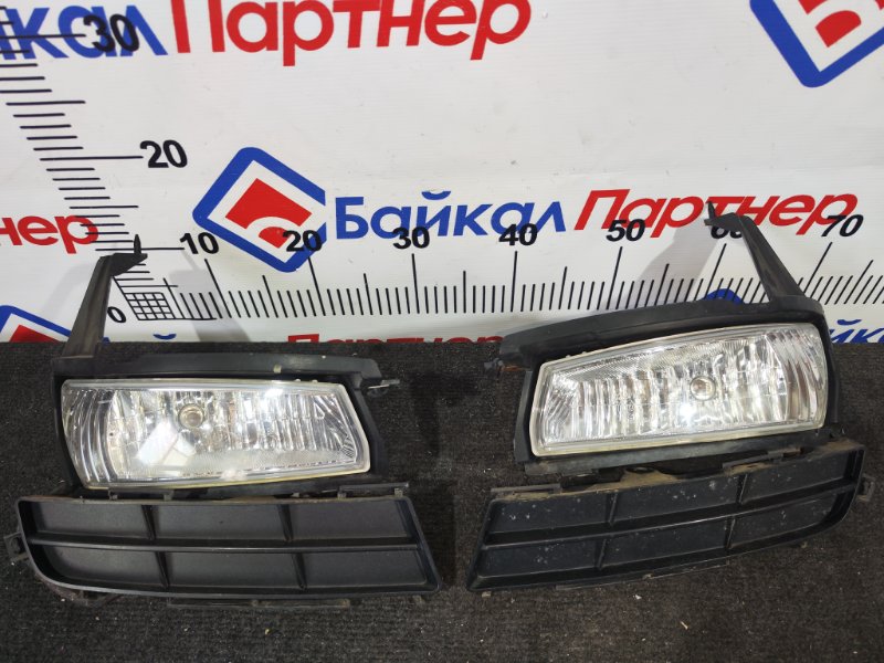 Фара противотуманная TOYOTA IPSUM ACM26W 2AZ-FE 2003 28-168 (б/у)