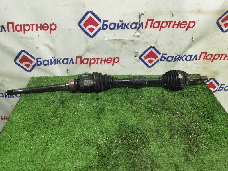 Привод TOYOTA VOXY ZRR75G 3ZR-FE передний правый (б/у)