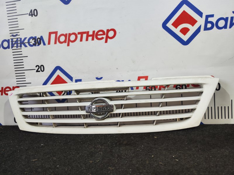 Решетка радиатора NISSAN SUNNY FB14 GA15DE 1994 (б/у)