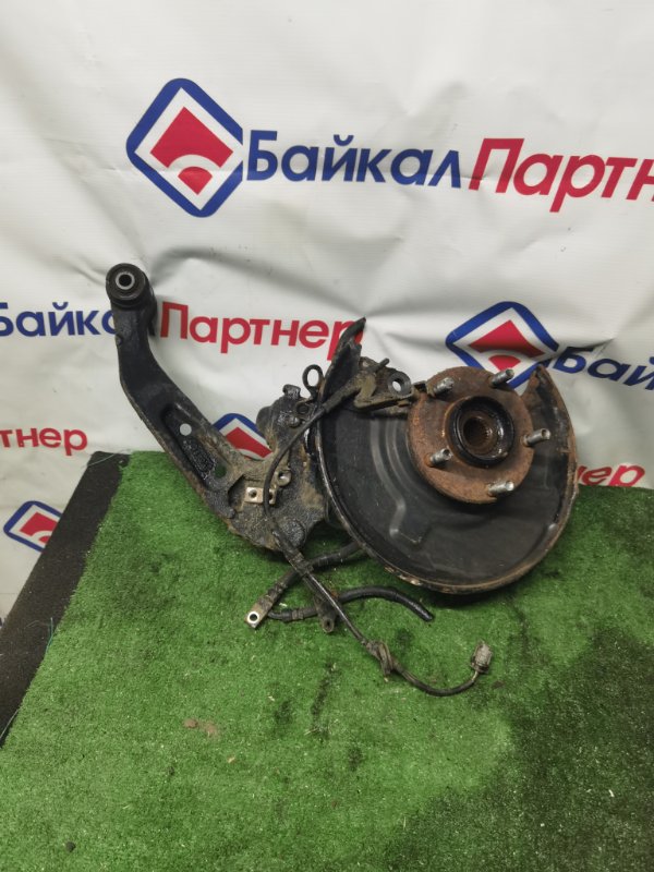Ступица NISSAN LAUREL GNC35 RB25DE 2002 передняя правая (б/у)
