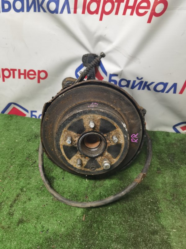 Ступица NISSAN LAUREL GNC35 RB25DE 2002 задняя правая (б/у)