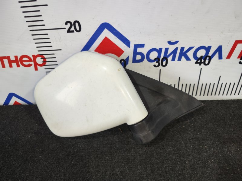 Зеркало MITSUBISHI PAJERO IO H76W 4G93 1999 переднее правое (б/у)