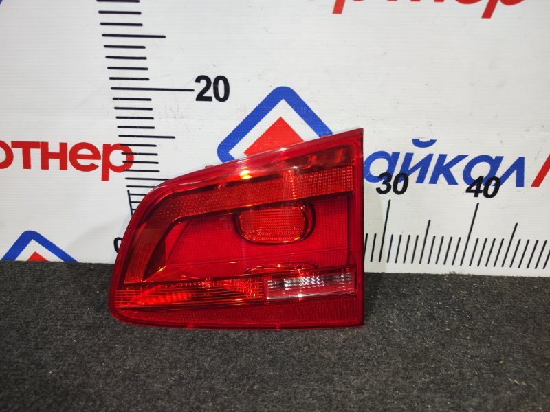 Стоп 5-й двери VOLKSWAGEN TOURAN 1T CTH 2012 задний правый (б/у)