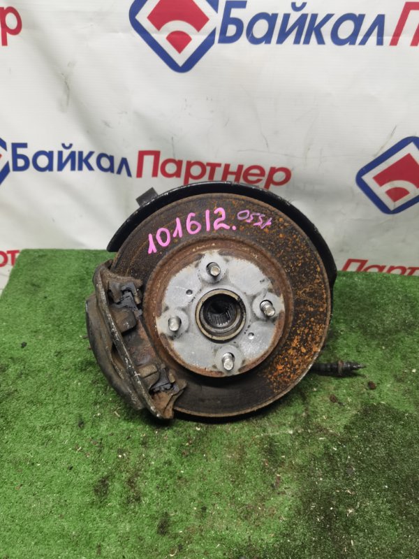 Ступица TOYOTA COROLLA SPACIO AE115N 7A-FE 2001 передняя левая (б/у)