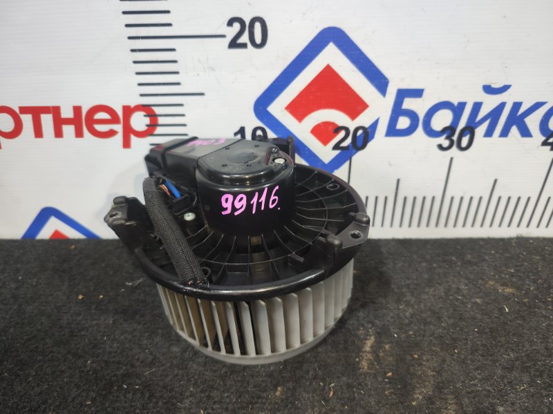 Мотор печки TOYOTA VOXY ZRR75W 3ZR-FE 2008 (б/у)
