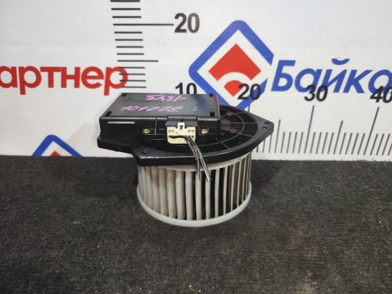 Мотор печки MITSUBISHI PAJERO IO H76W 4G93 1999 (б/у)