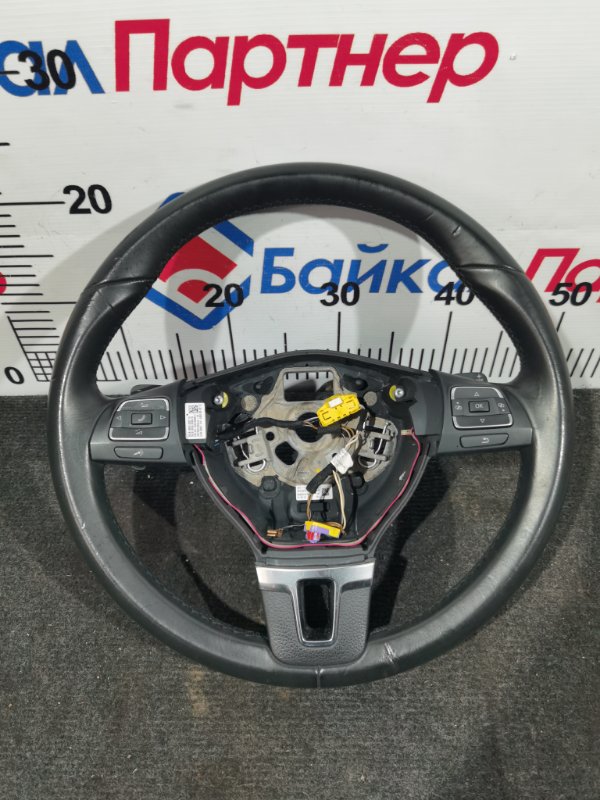 Airbag водителя VOLKSWAGEN PASSAT 3CCAX CAXA 2012 (б/у)