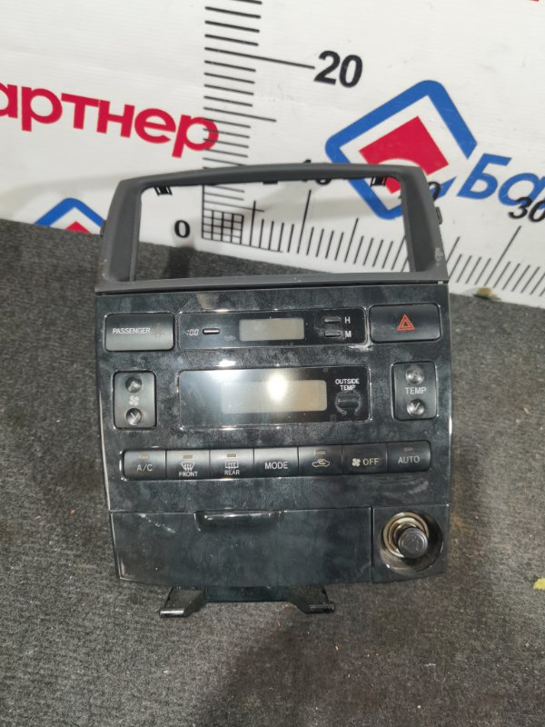 Блок управления климат-контролем TOYOTA COROLLA SPACIO ZZE124N 1ZZ-FE 2003 (б/у)