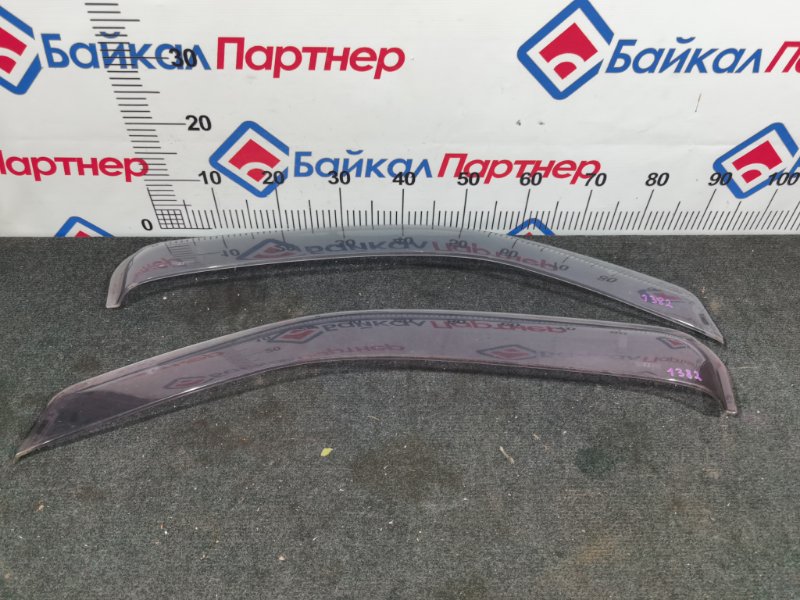 Ветровики комплект NISSAN ELGRAND ALE50 VG33E 1999 (б/у)